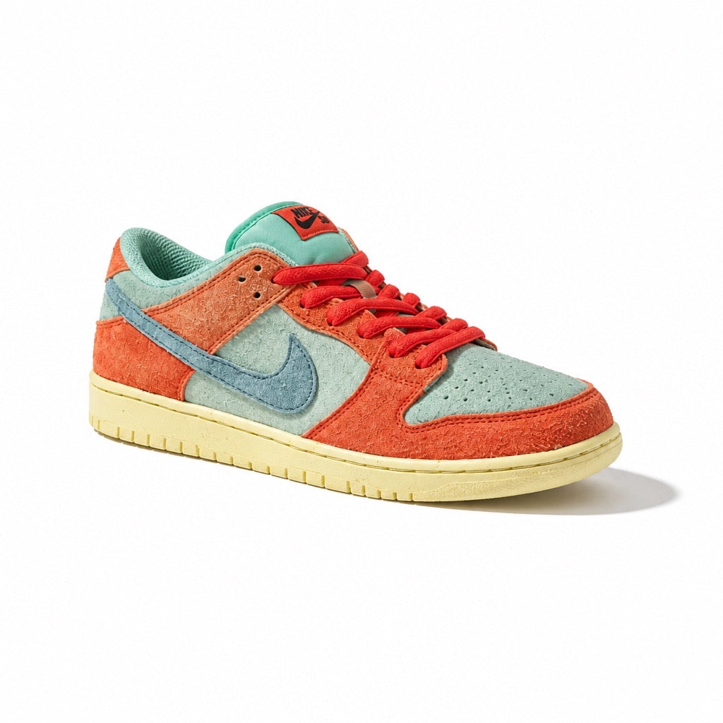 NIKE SB DUNK LOW ORANGE EMERALD RISE