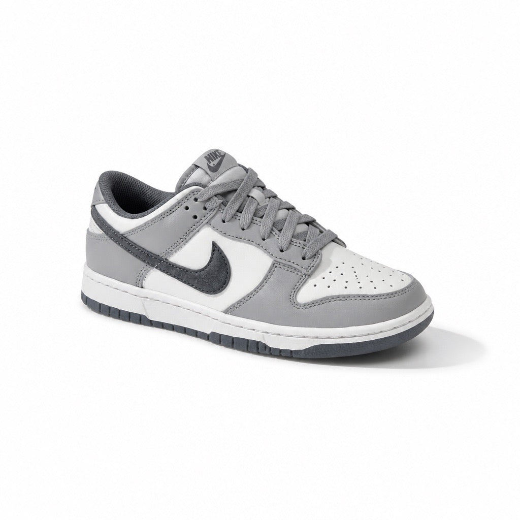NIKE DUNK LOW LIGHT CARBÓN